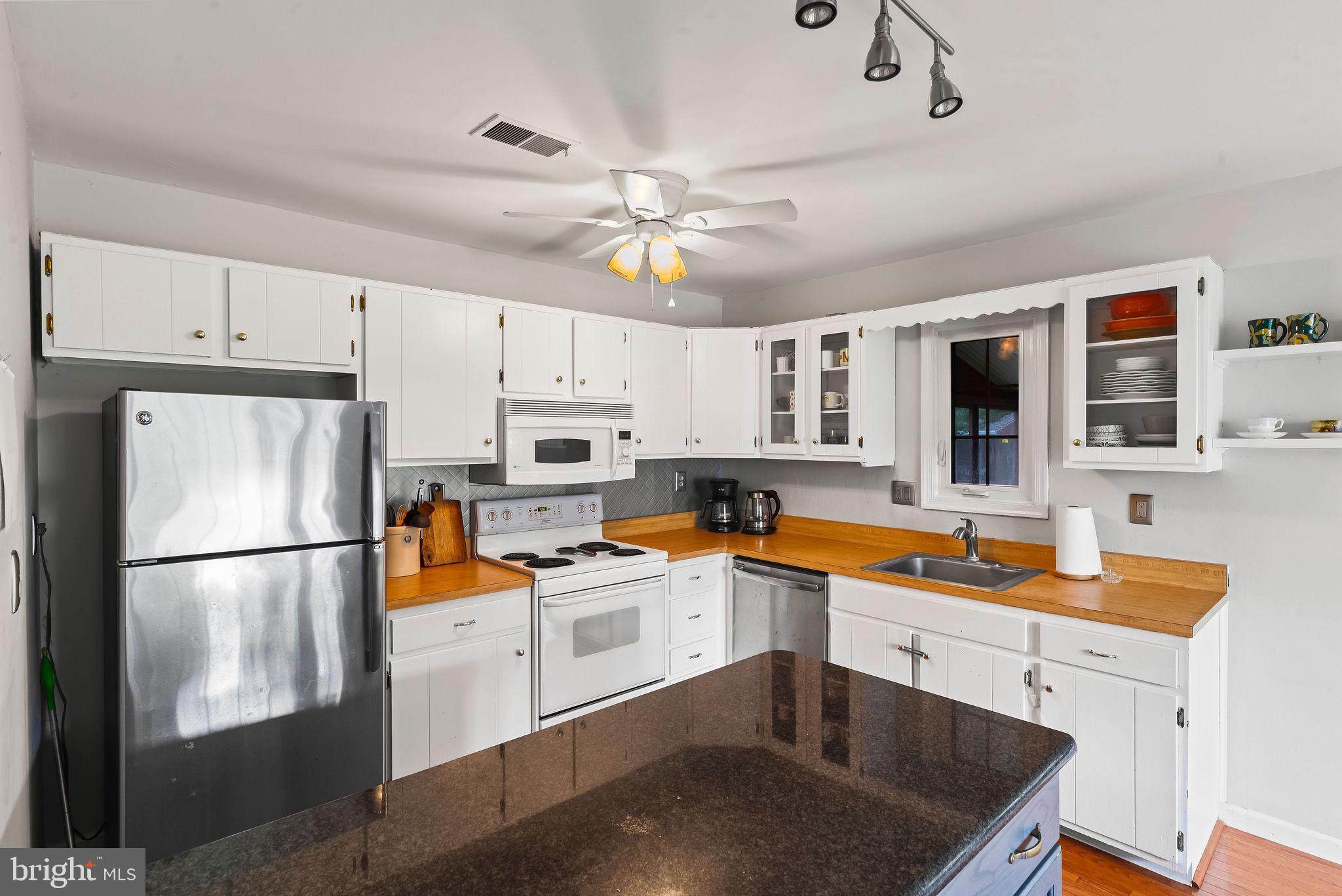 22 Gatehouse Ln