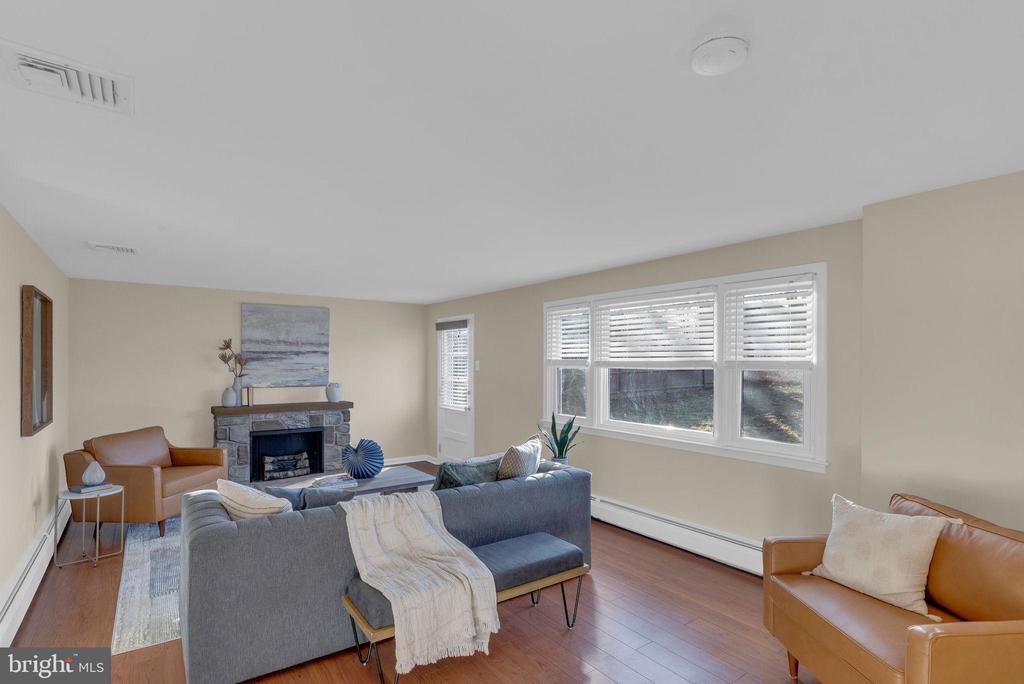 168 WALTON DRIVE