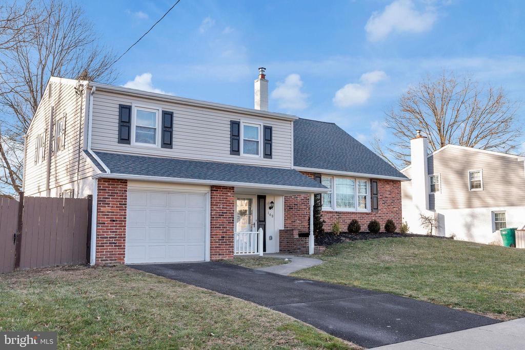 168 WALTON DRIVE