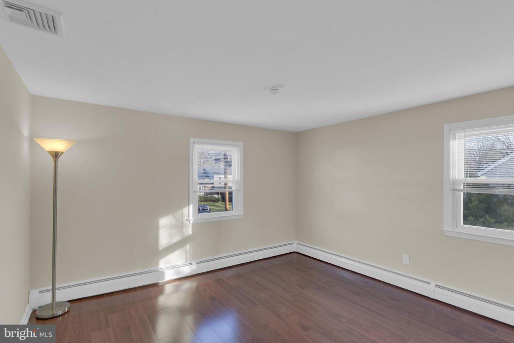 168 WALTON DRIVE