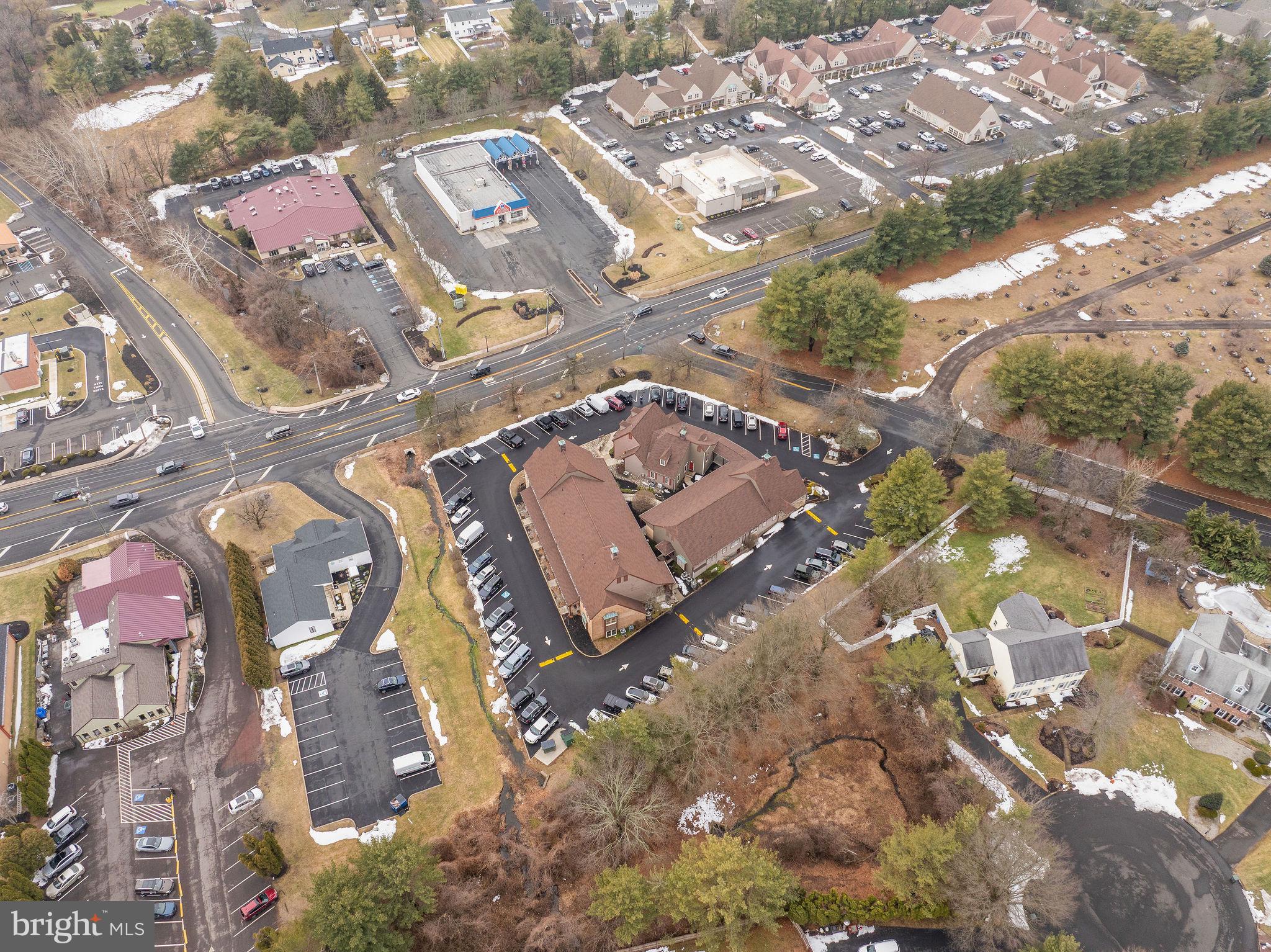 95 ALMSHOUSE ROAD 202