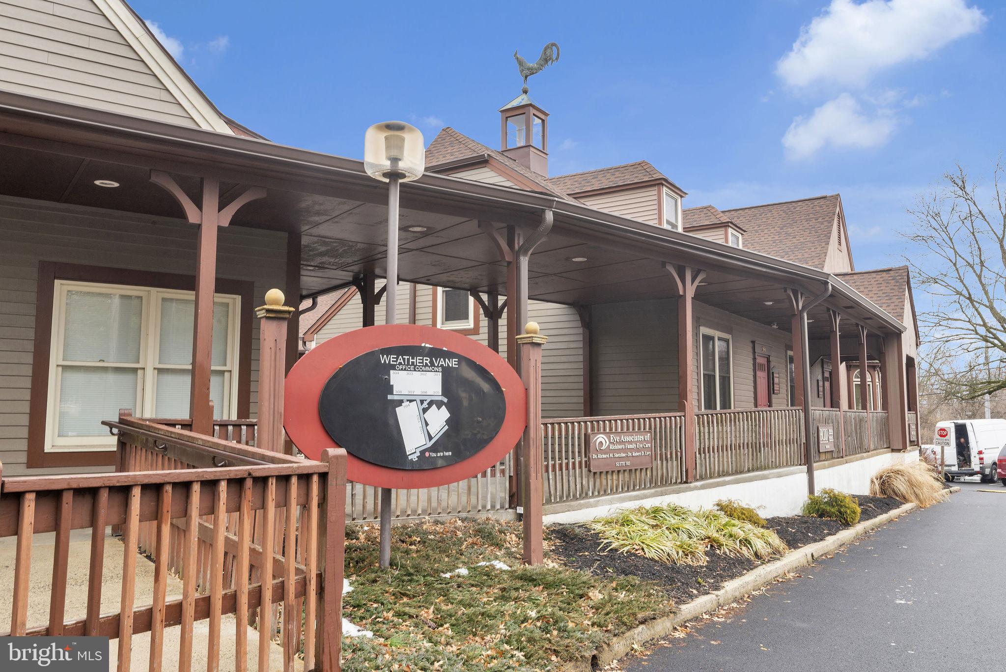 95 ALMSHOUSE ROAD 202