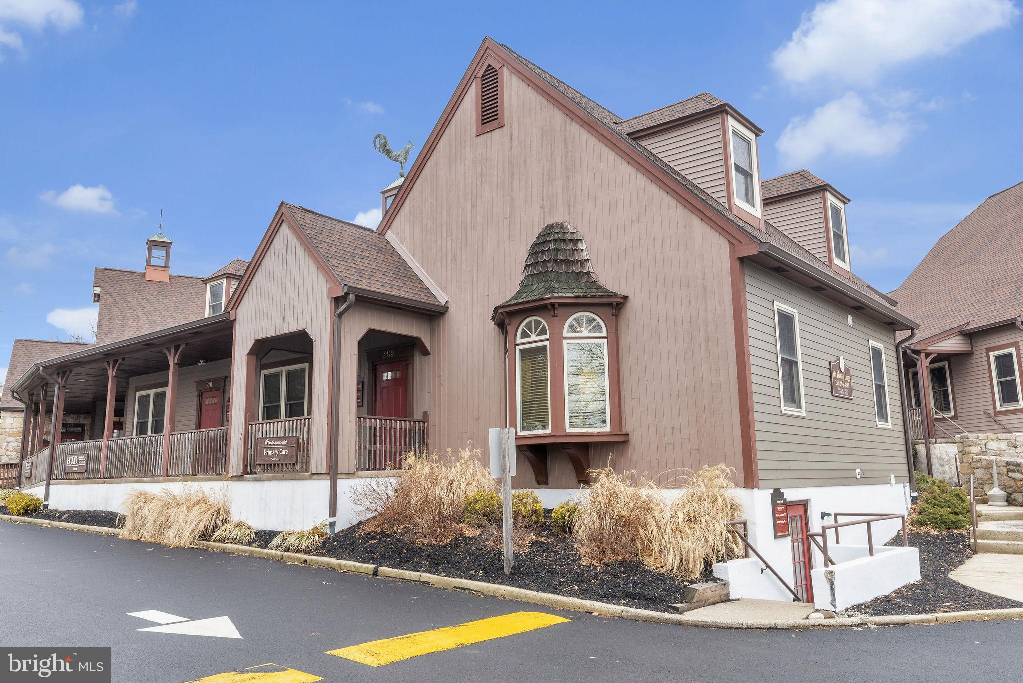 95 ALMSHOUSE ROAD 202