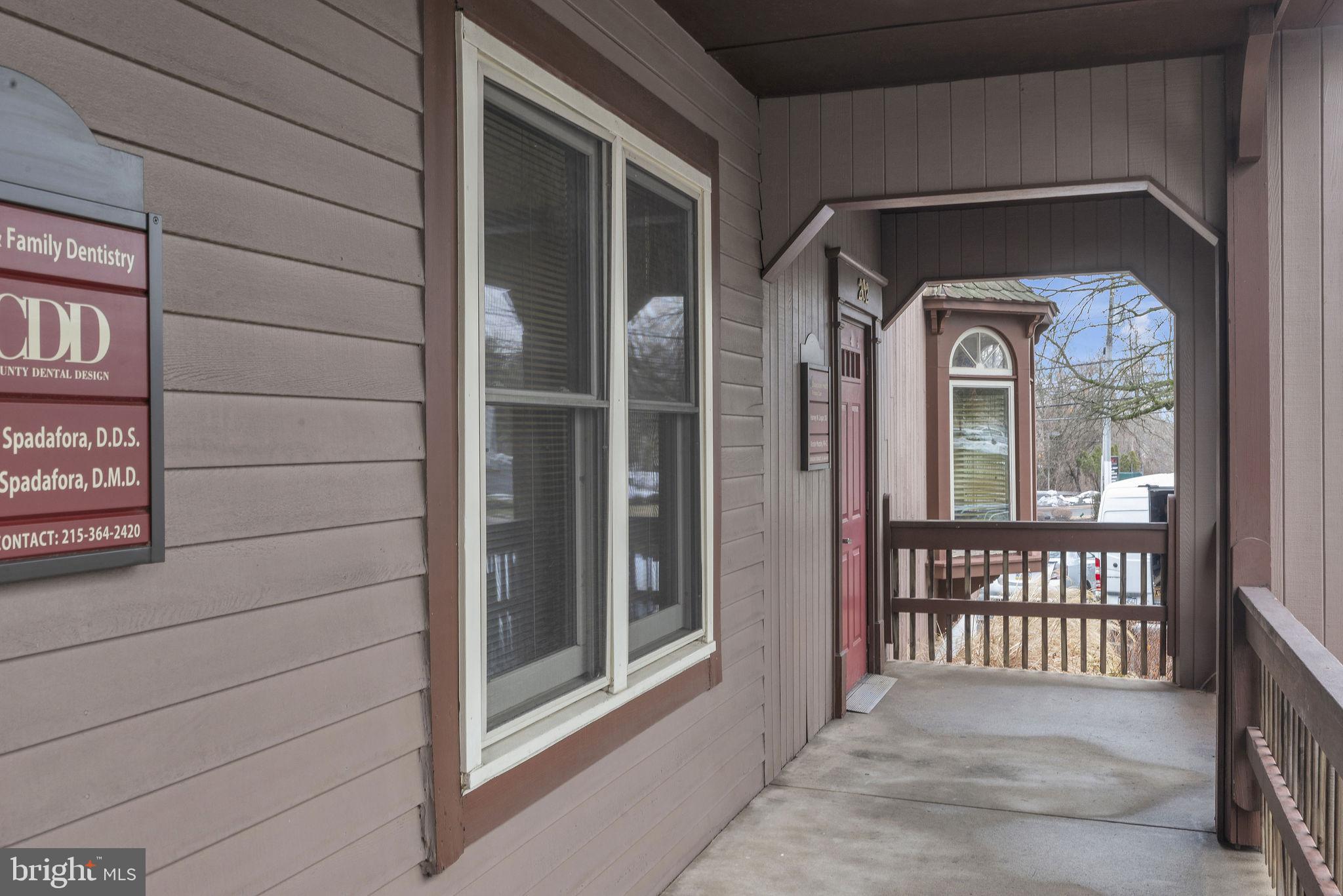 95 ALMSHOUSE ROAD 202