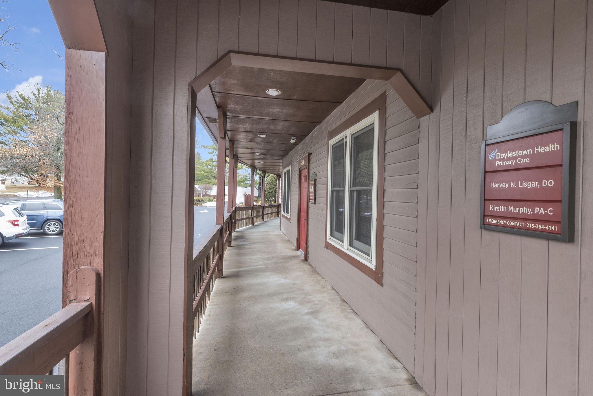 95 ALMSHOUSE ROAD 202