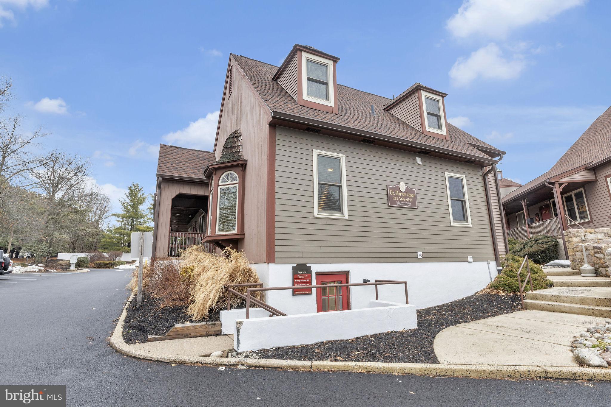 95 ALMSHOUSE ROAD 202