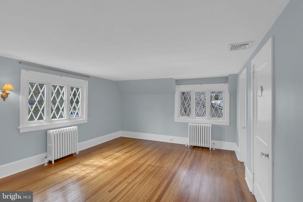 24 GOLF VIEW ROAD