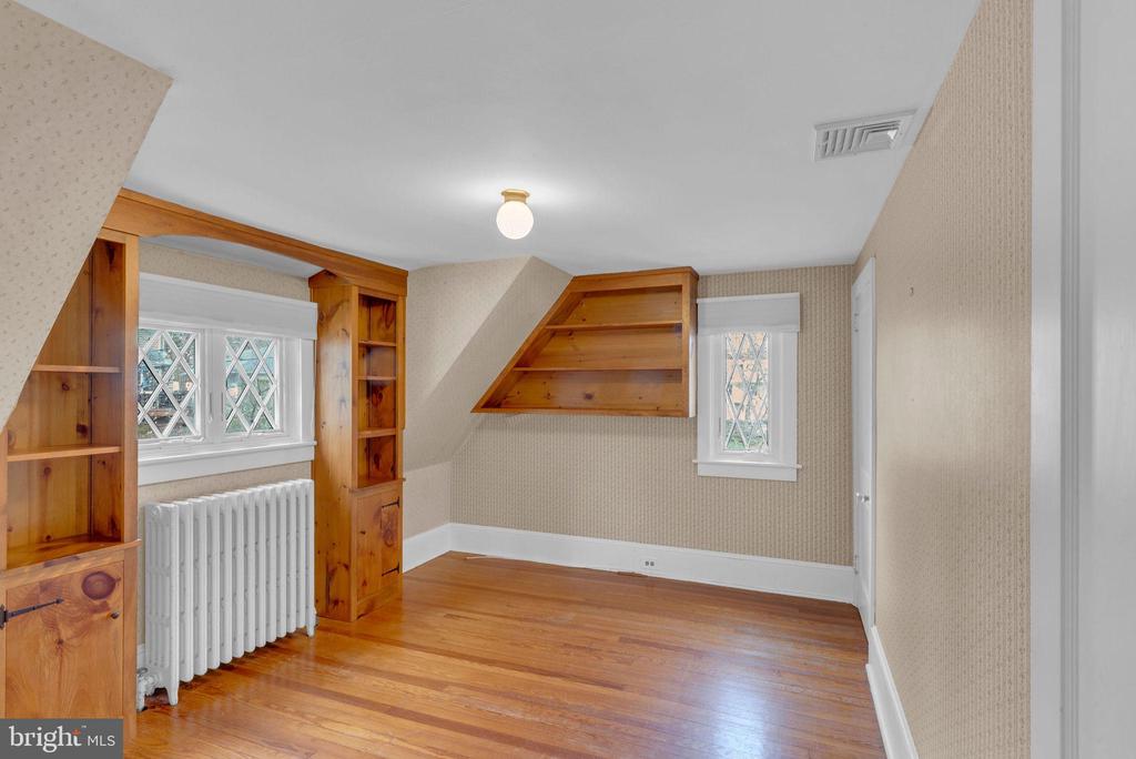24 GOLF VIEW ROAD