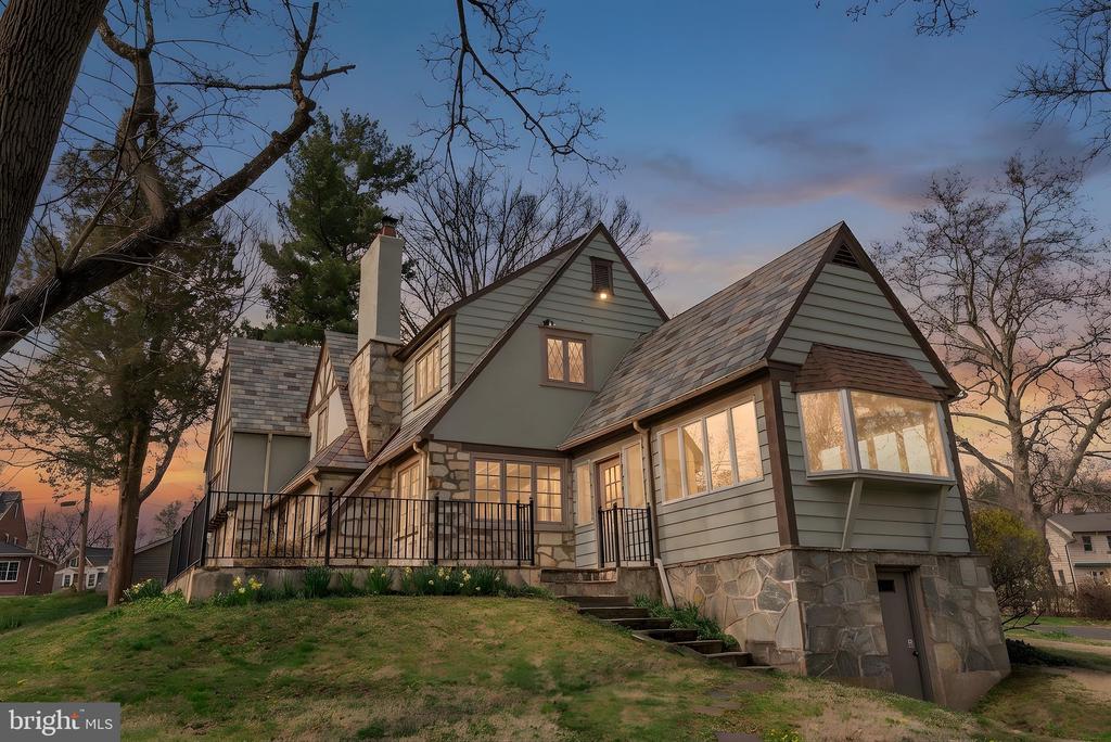 24 GOLF VIEW ROAD