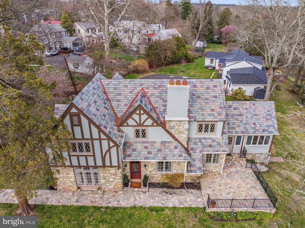 24 GOLF VIEW ROAD