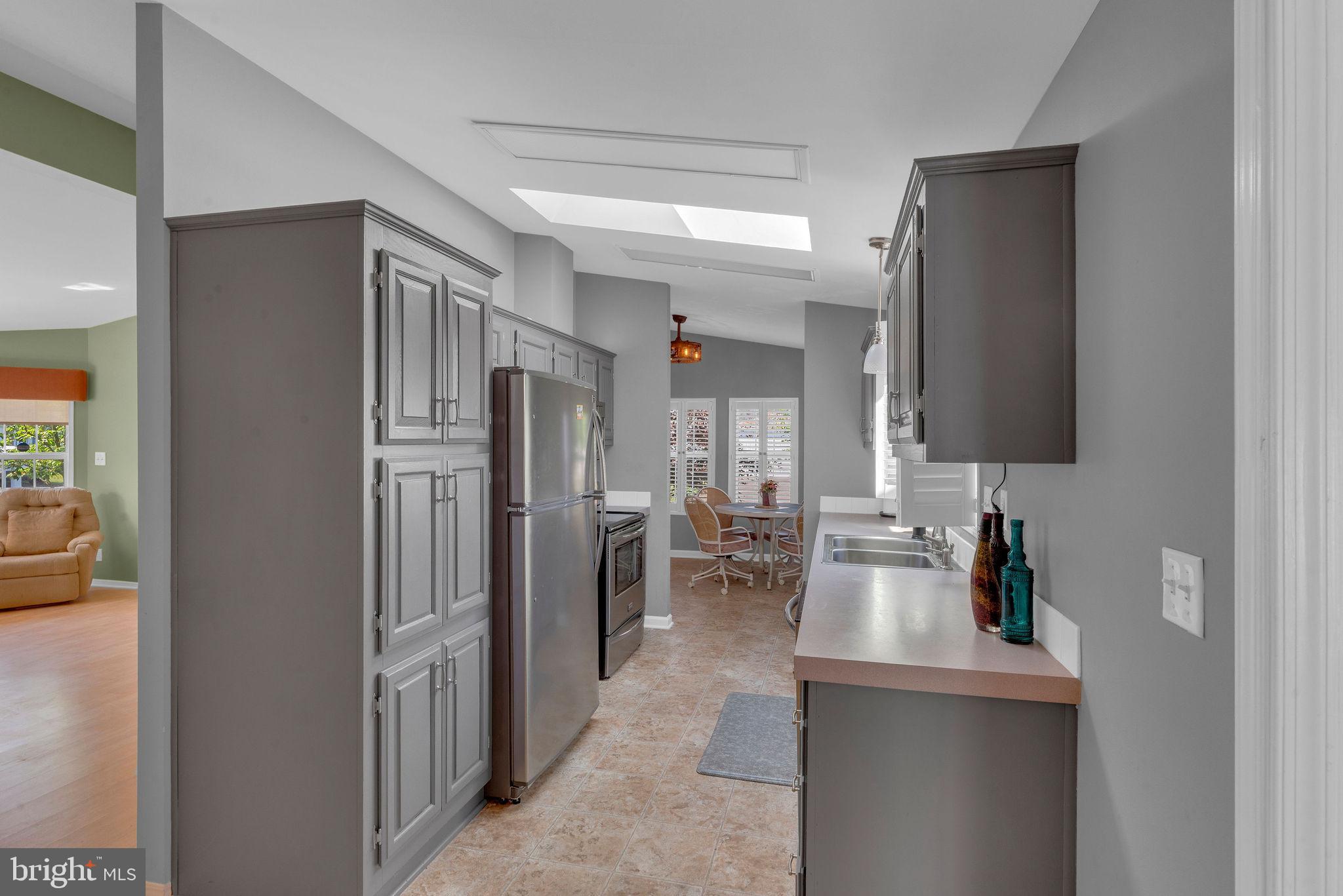 222 THRUSH CIRCLE