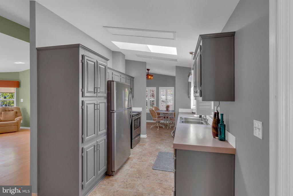 222 THRUSH CIRCLE