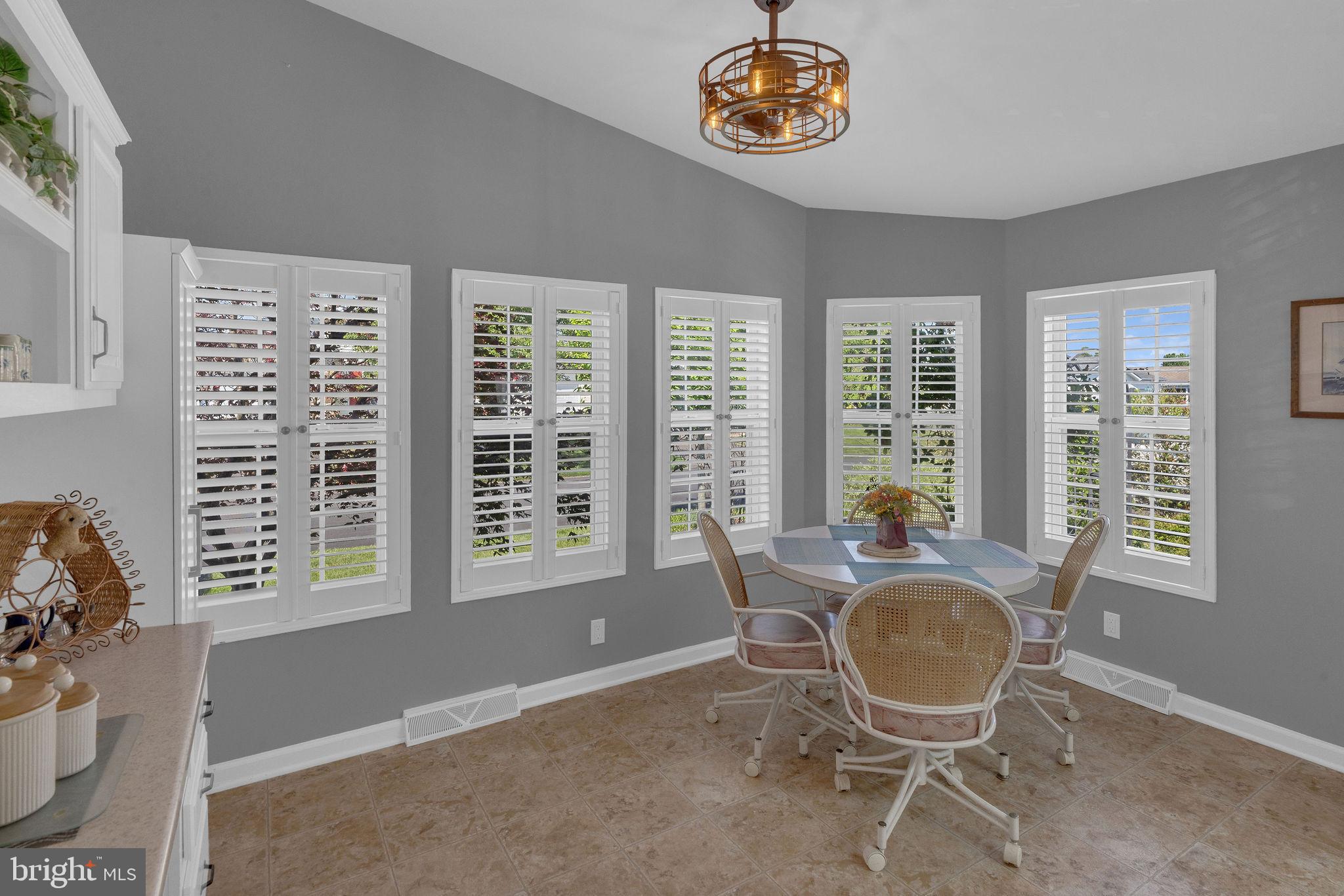 222 THRUSH CIRCLE