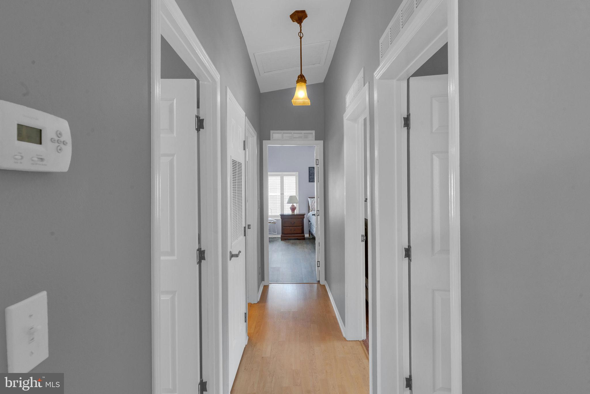 222 THRUSH CIRCLE