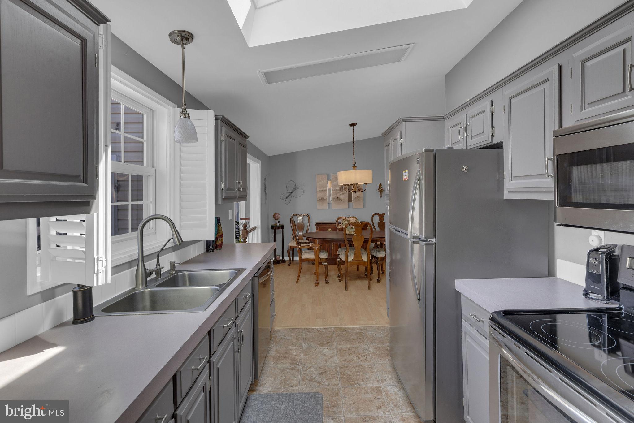 222 THRUSH CIRCLE