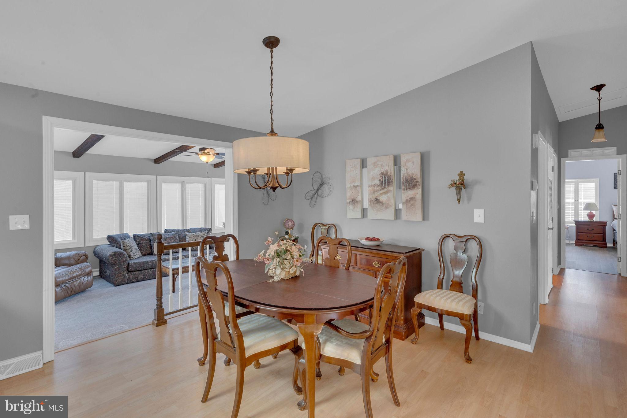222 THRUSH CIRCLE