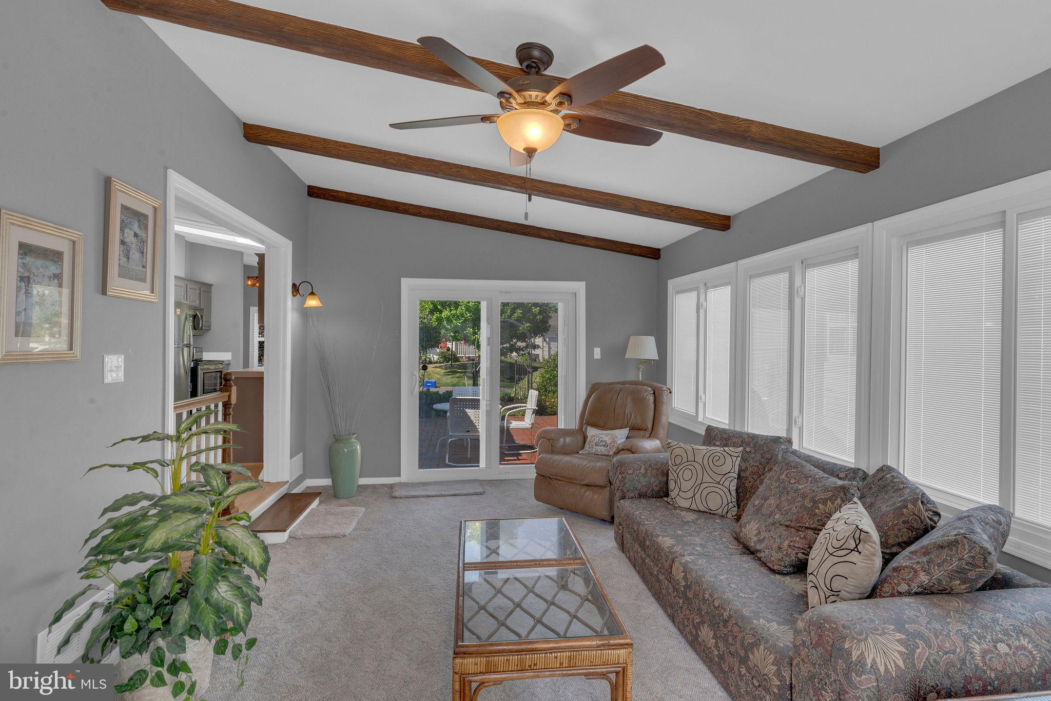 222 THRUSH CIRCLE
