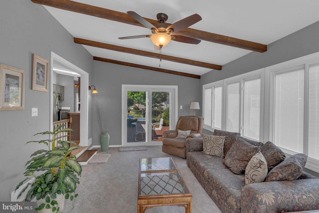 222 THRUSH CIRCLE