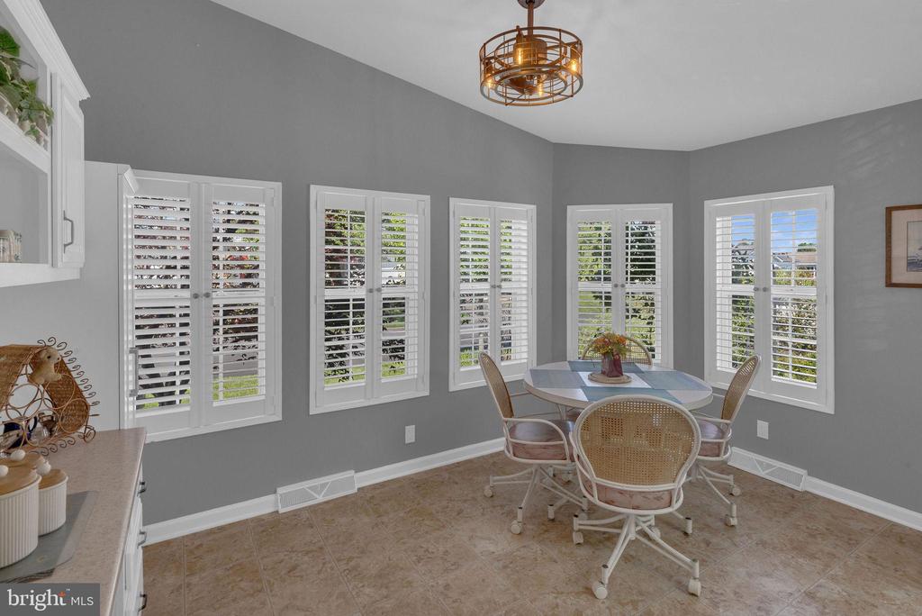 222 THRUSH CIRCLE