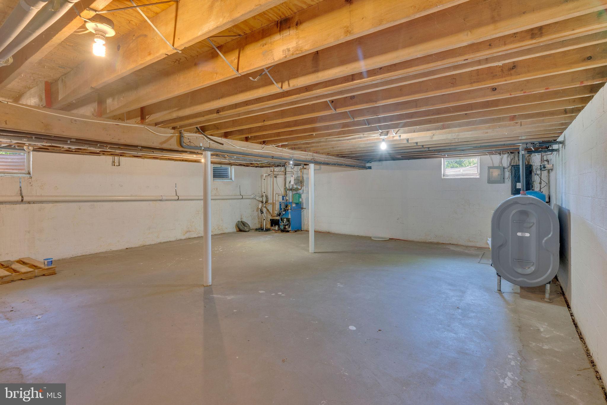 89 BUCK ROAD