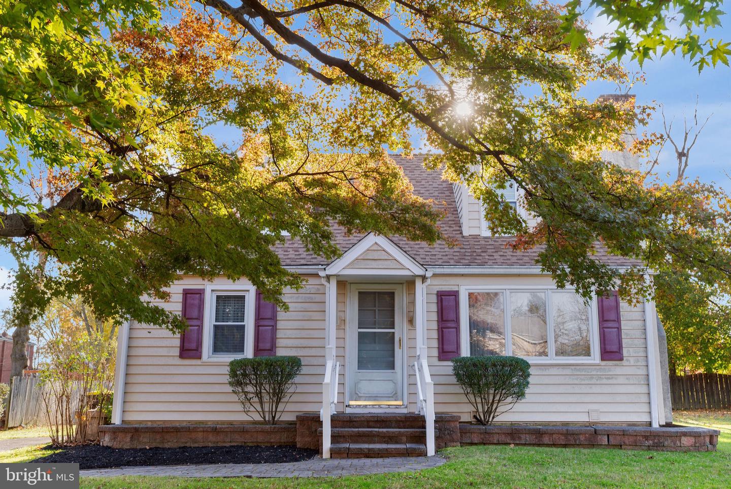 147 Fair Oaks Ave
