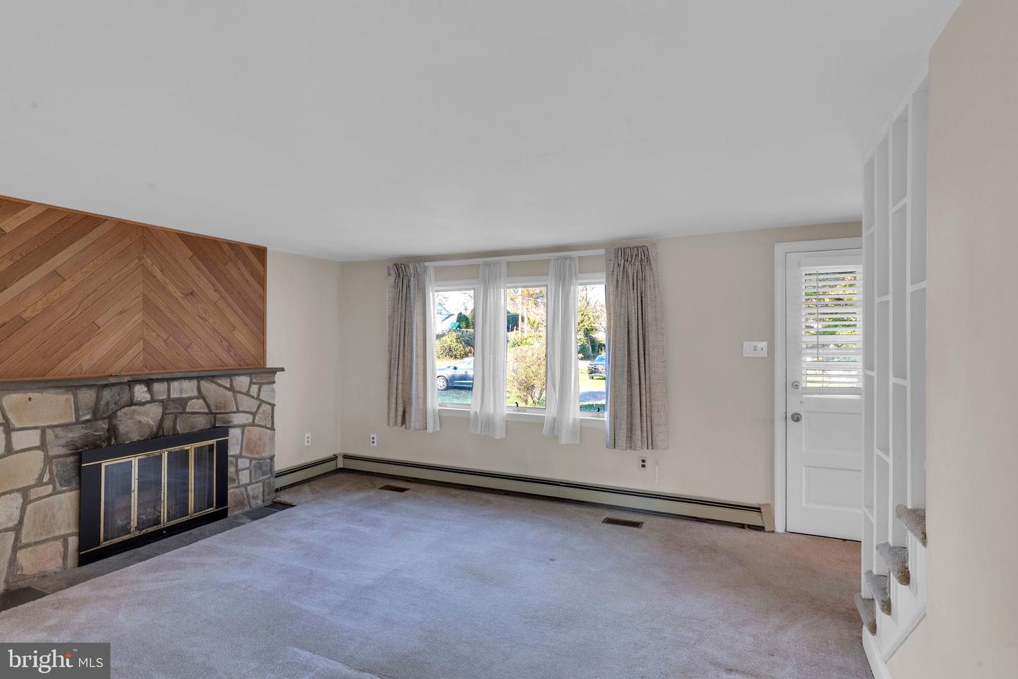 147 Fair Oaks Ave