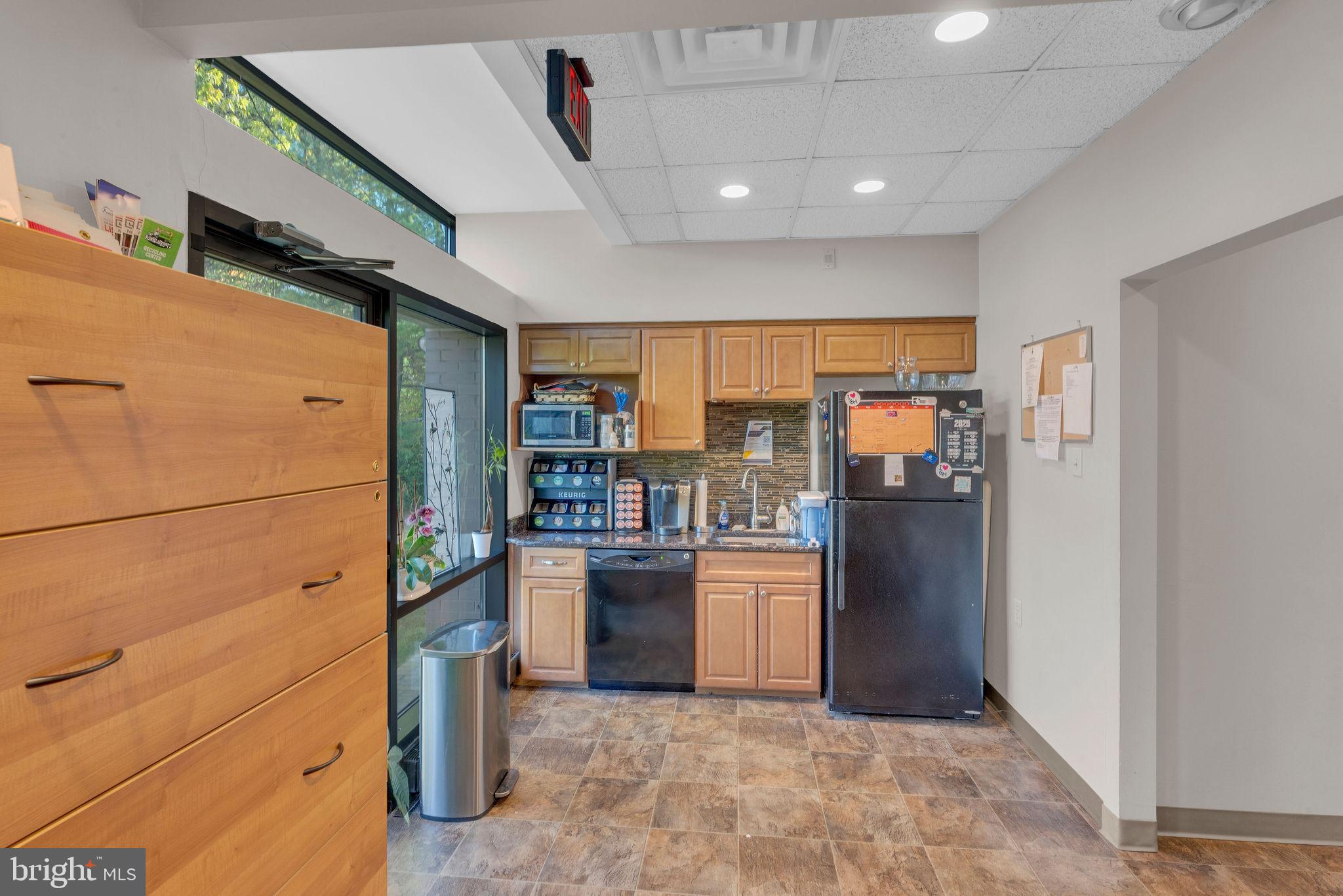 794 PENLLYN BLUE BELL PIKE SUITE 120