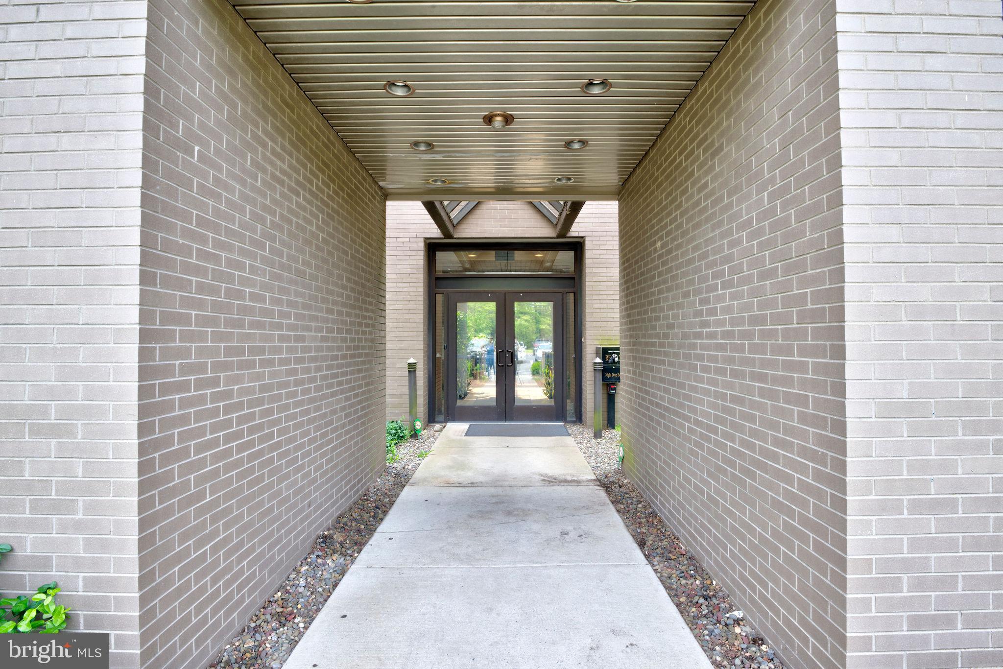 794 PENLLYN BLUE BELL PIKE SUITE 120