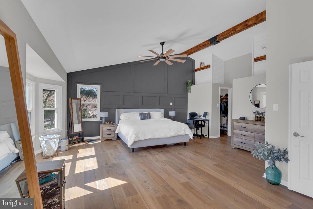 110 MALLARD DRIVE W