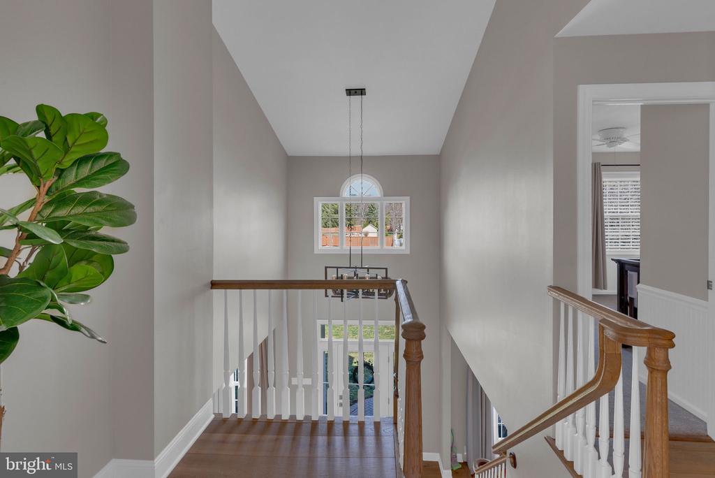 110 MALLARD DRIVE W