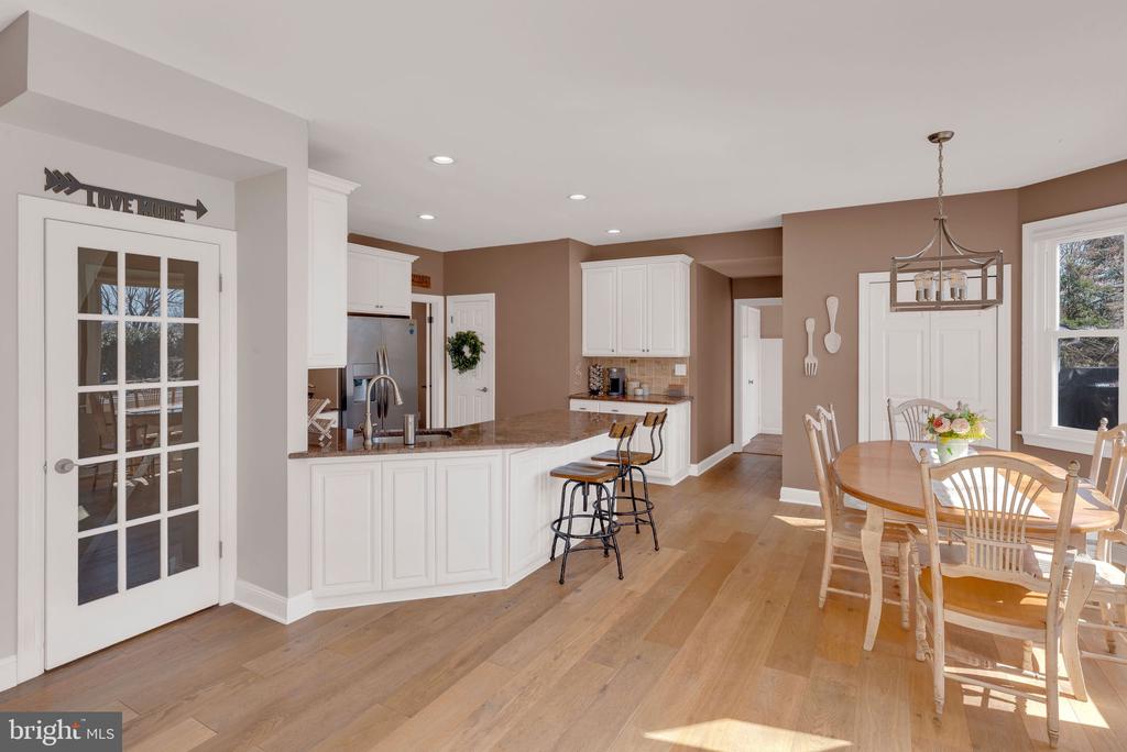 110 MALLARD DRIVE W