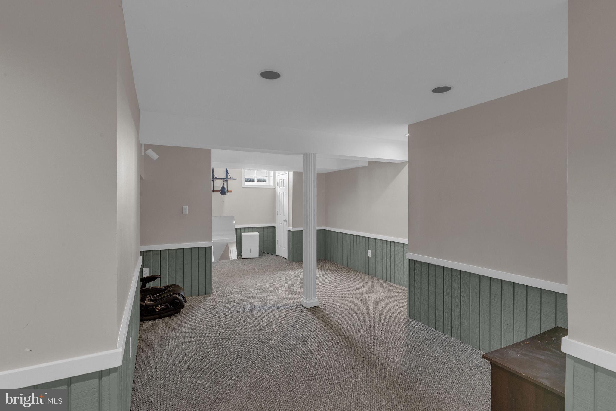 110 MALLARD DRIVE W