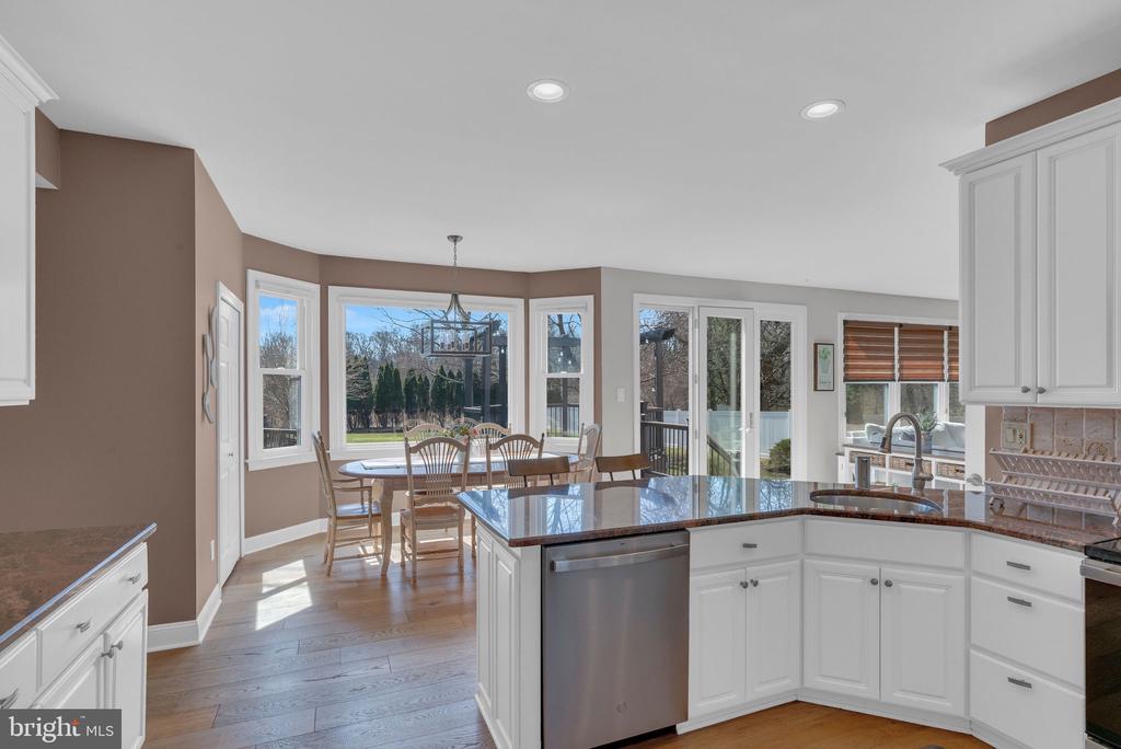 110 MALLARD DRIVE W