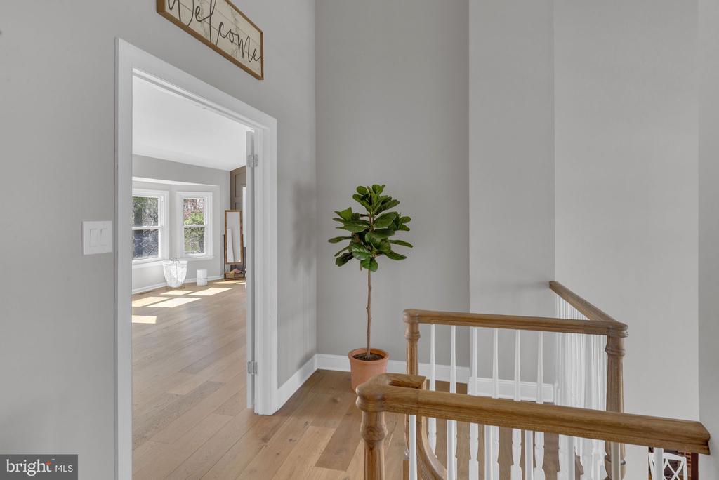 110 MALLARD DRIVE W