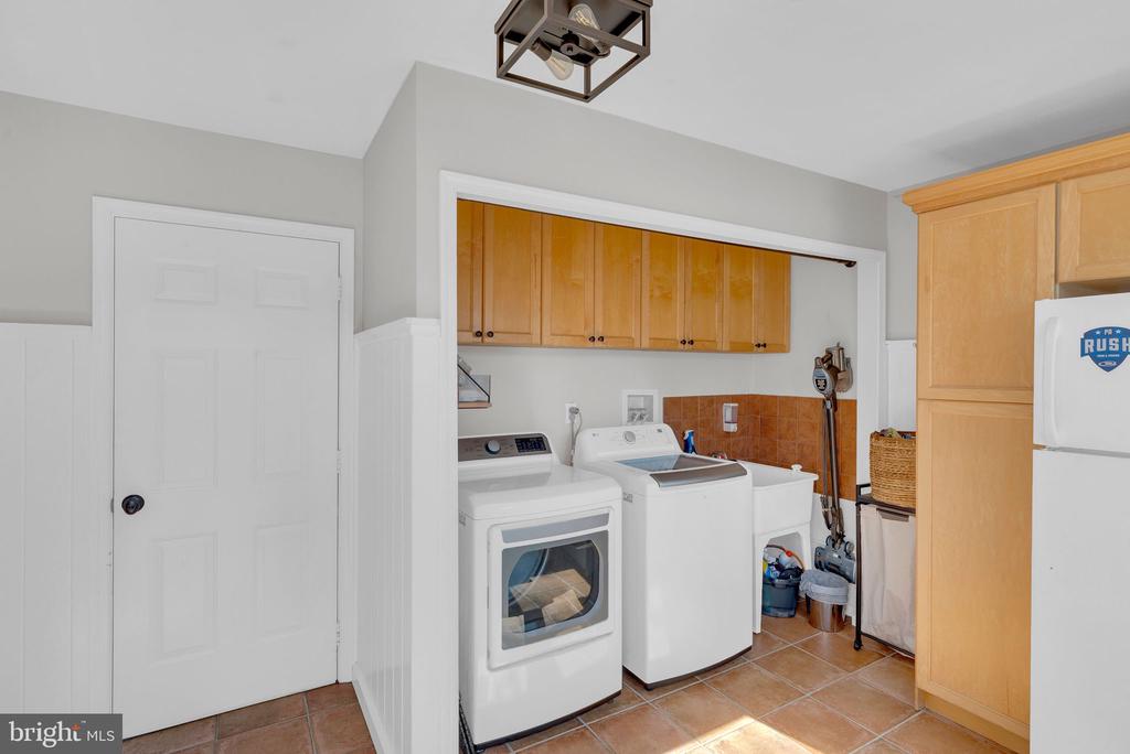 110 MALLARD DRIVE W