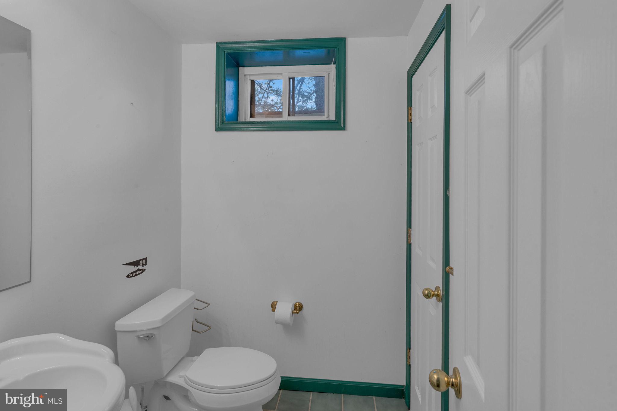 110 MALLARD DRIVE W