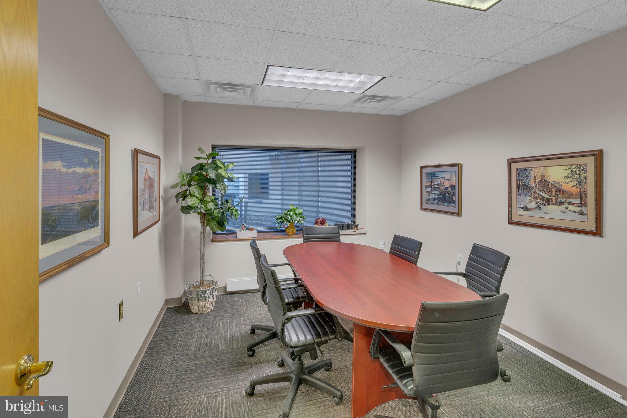 794 PENLLYN BLUE BELL PIKE SUITE 120