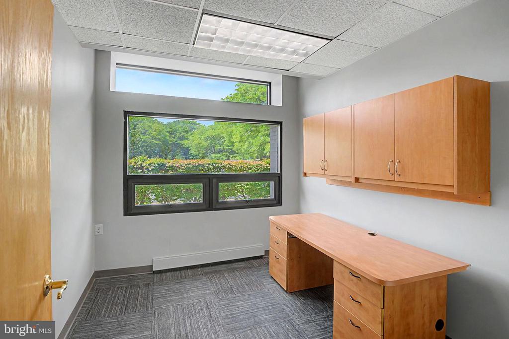 794 PENLLYN BLUE BELL PIKE SUITE 120