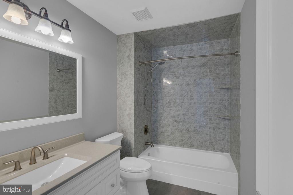139 MALLARD DRIVE W