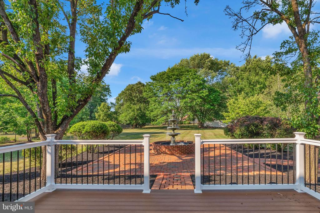 139 MALLARD DRIVE W