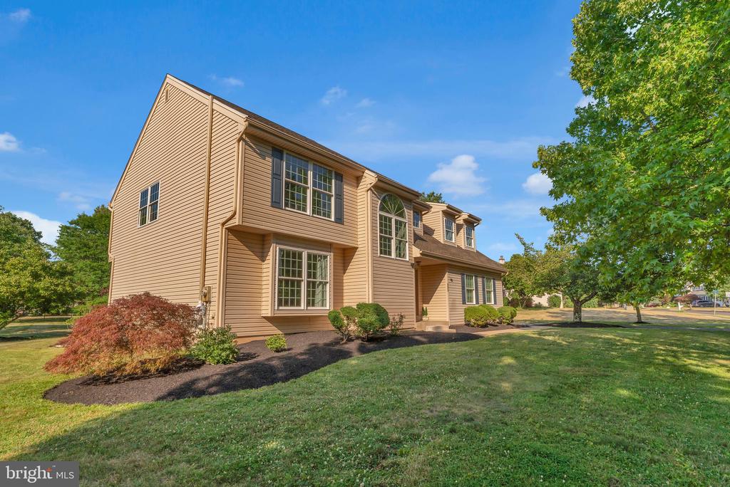 139 MALLARD DRIVE W