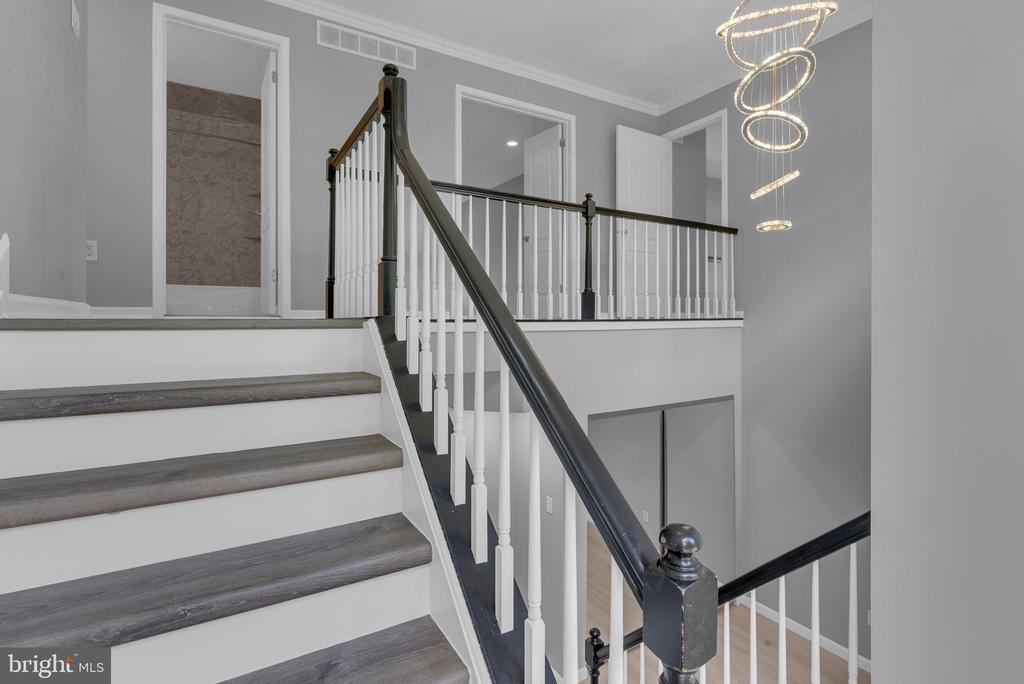 139 MALLARD DRIVE W