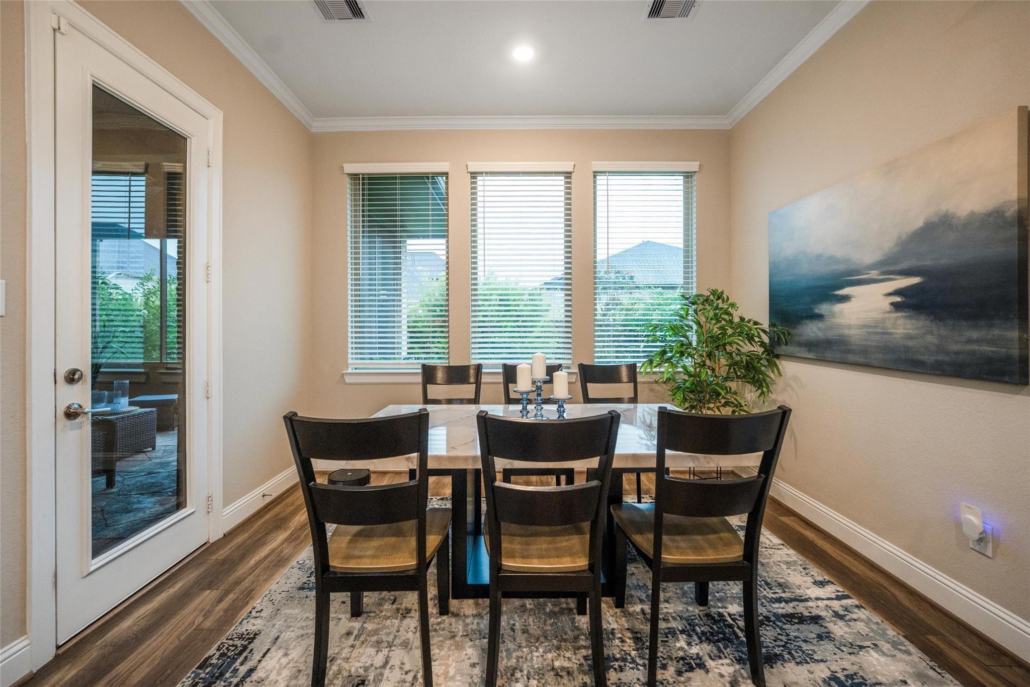 915 Falcon Hollow Lane