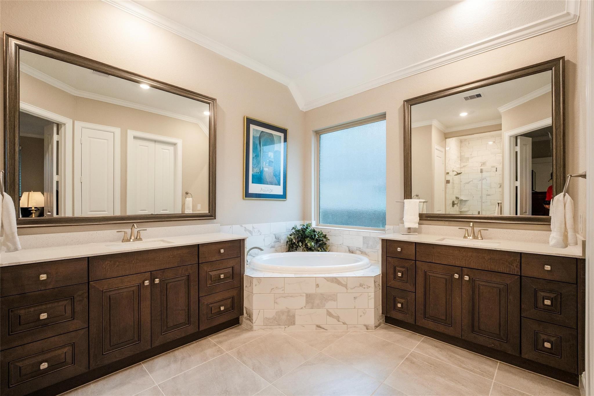 915 Falcon Hollow Lane