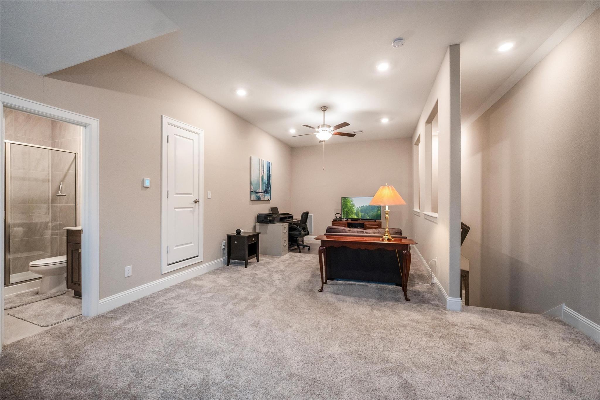 915 Falcon Hollow Lane