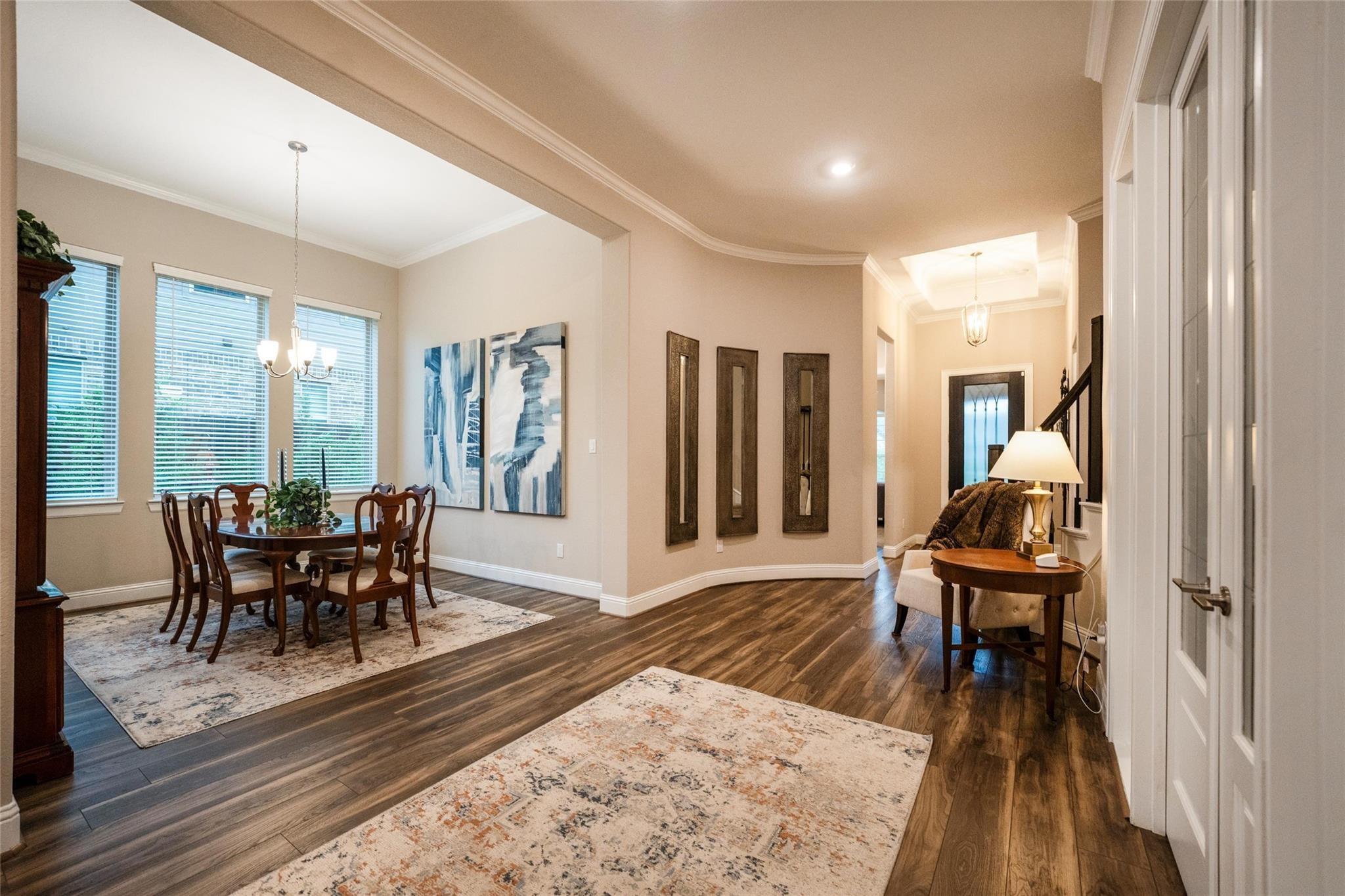 915 Falcon Hollow Lane