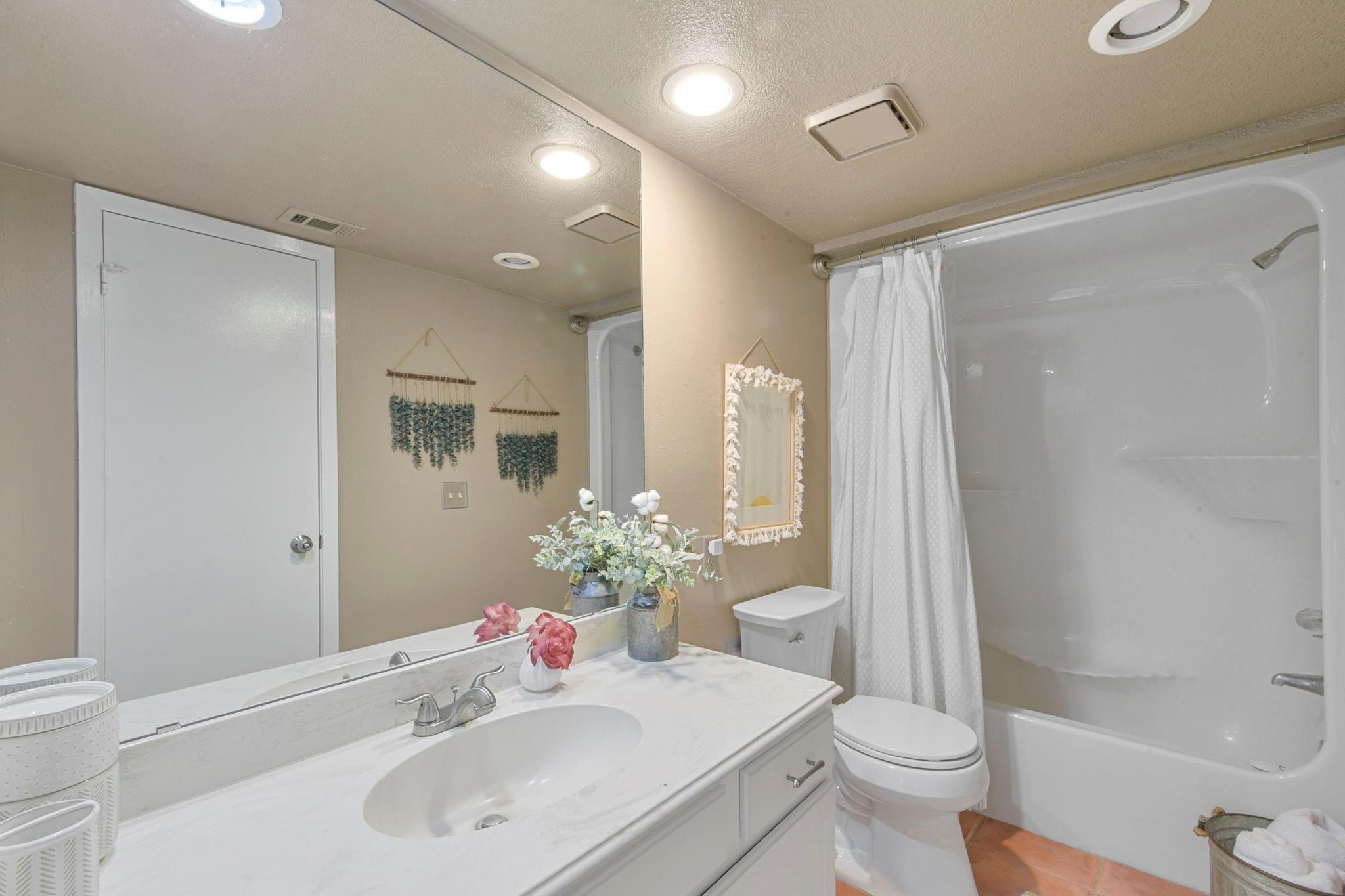 12226 Glenview Drive