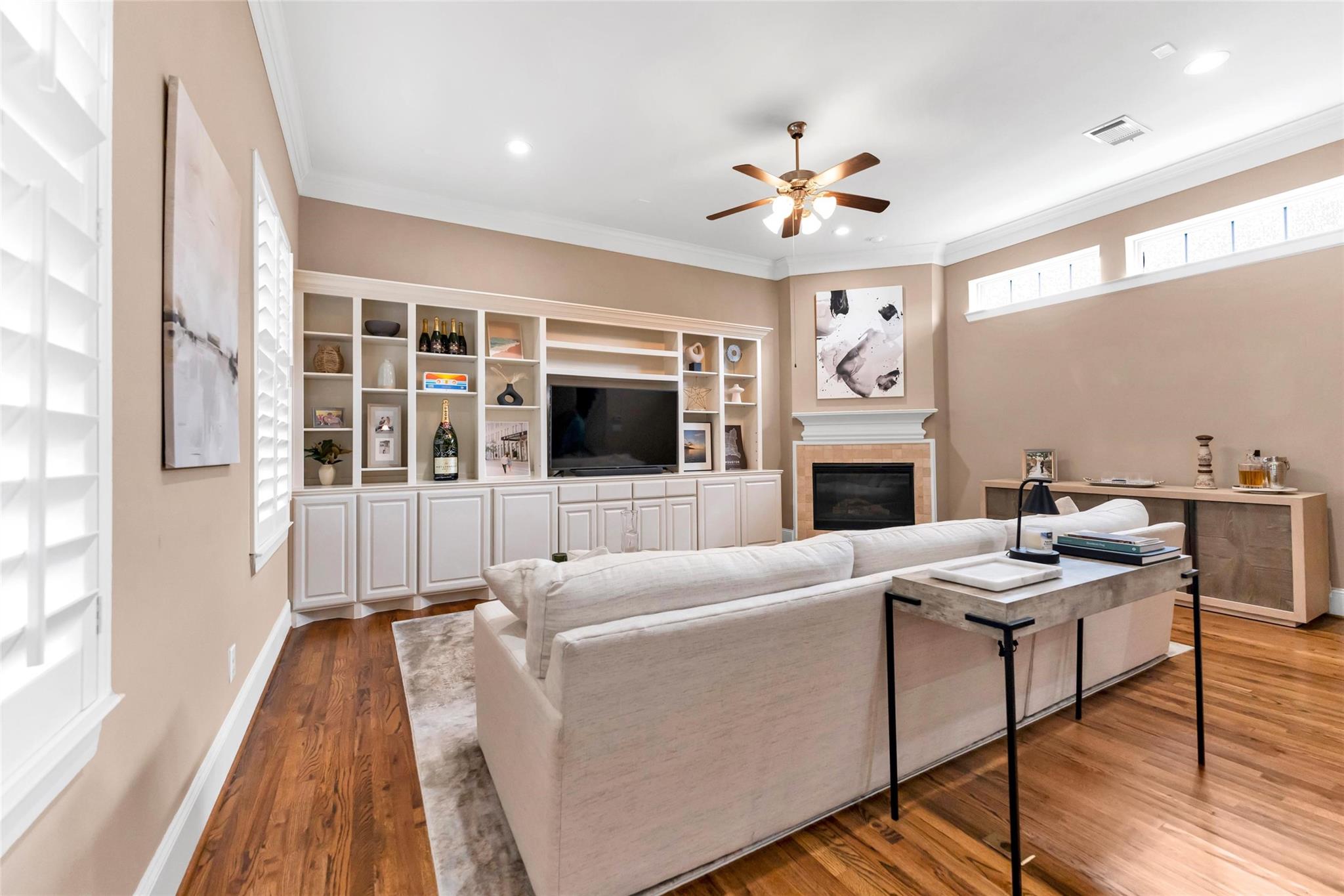 1604 W 24th Street