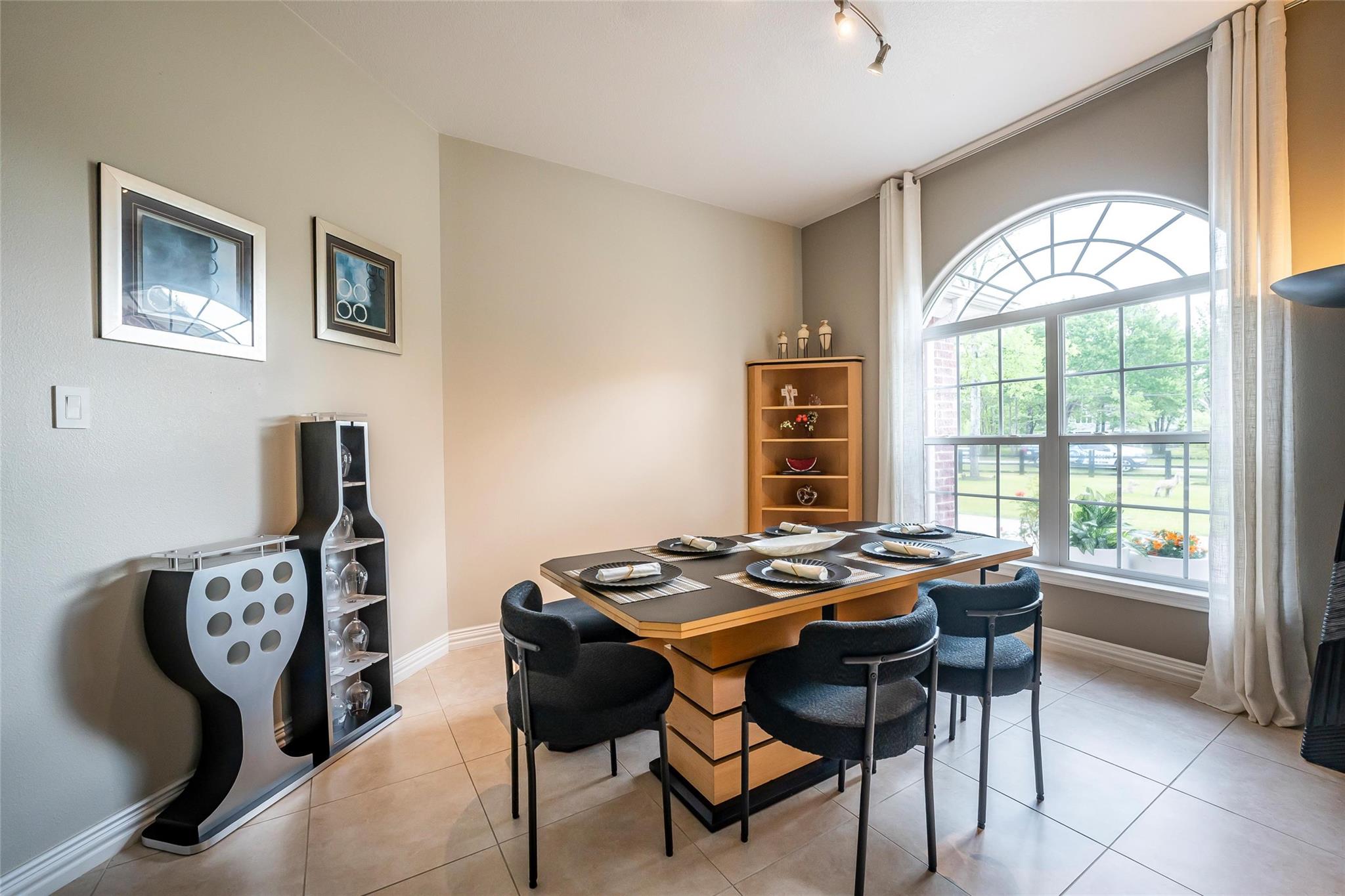 33519 Hillside Drive