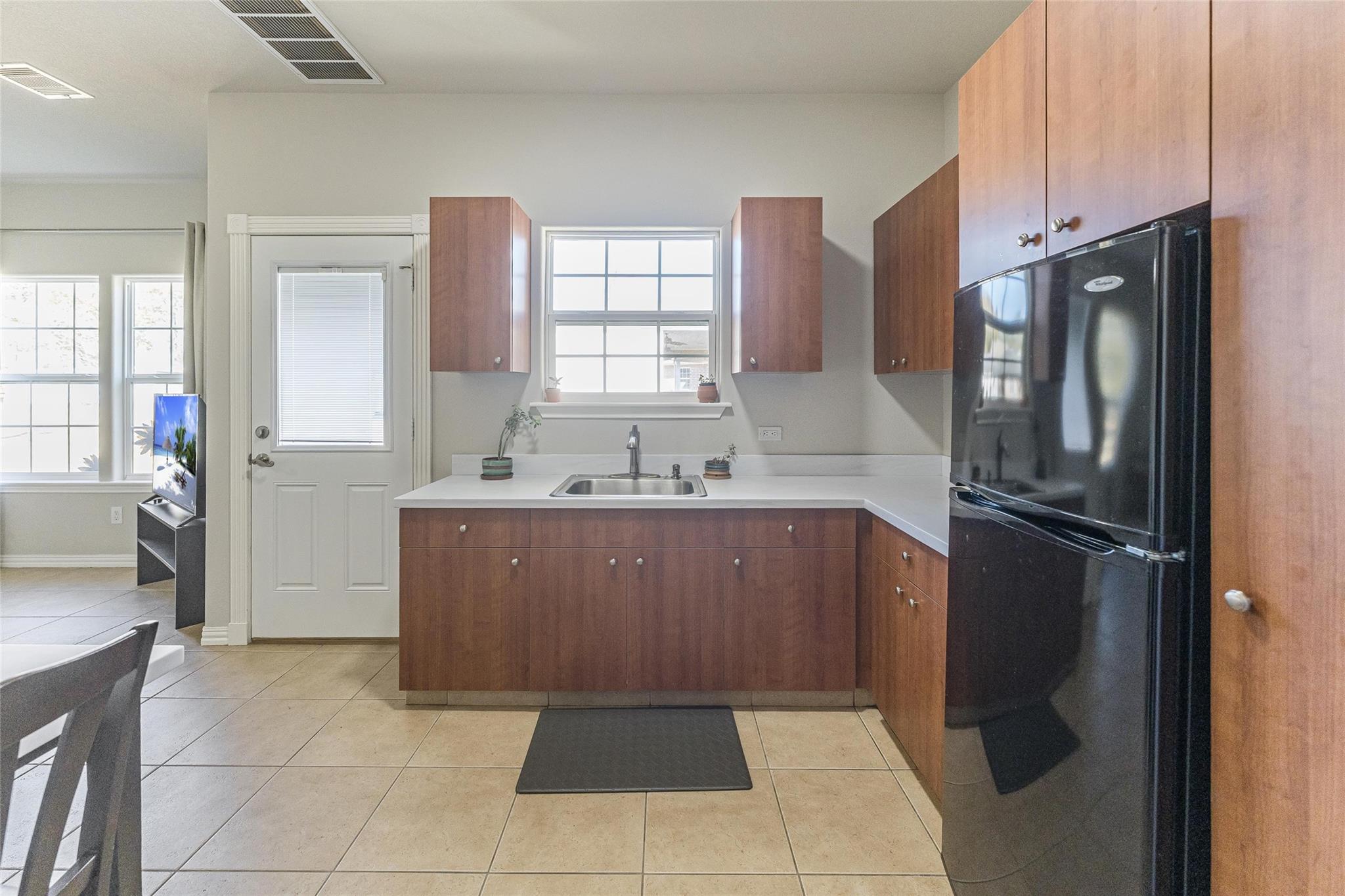 33519 Hillside Drive